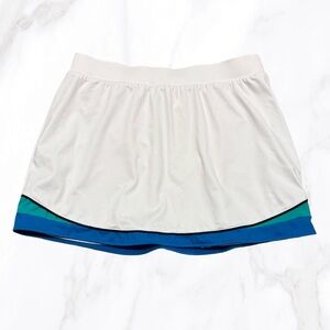 Tail Women’s White‎ Tennis/Golf Skort w/ Blue & Green Detail, Size M
